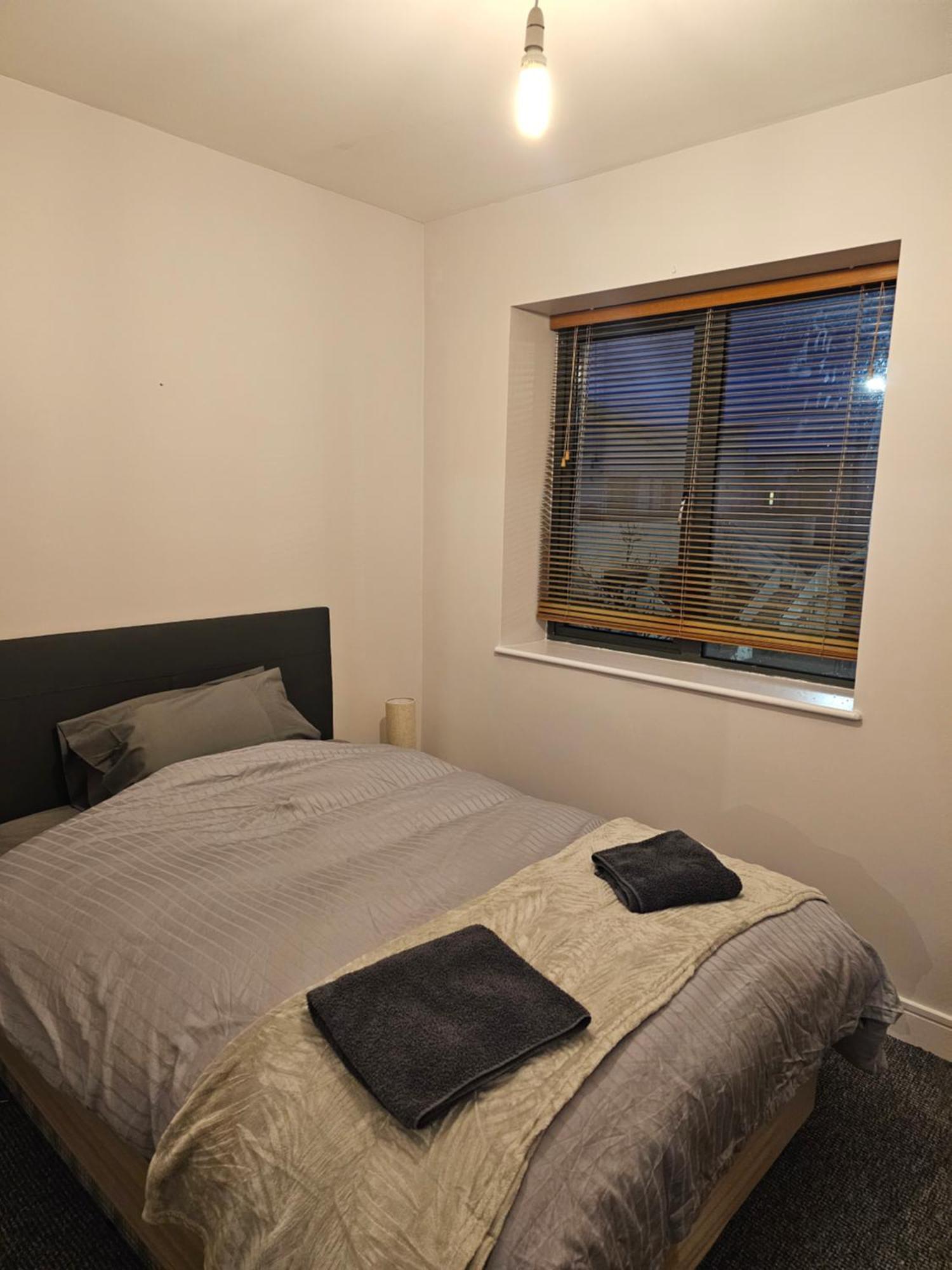Cozy 2 Bedroom Apartment Kilkenny Esterno foto