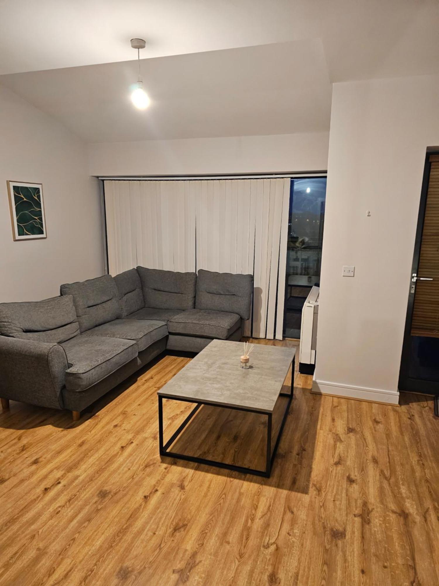 Cozy 2 Bedroom Apartment Kilkenny Esterno foto