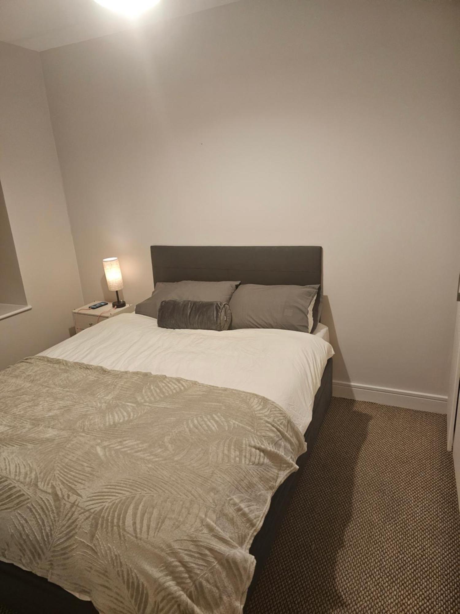 Cozy 2 Bedroom Apartment Kilkenny Esterno foto